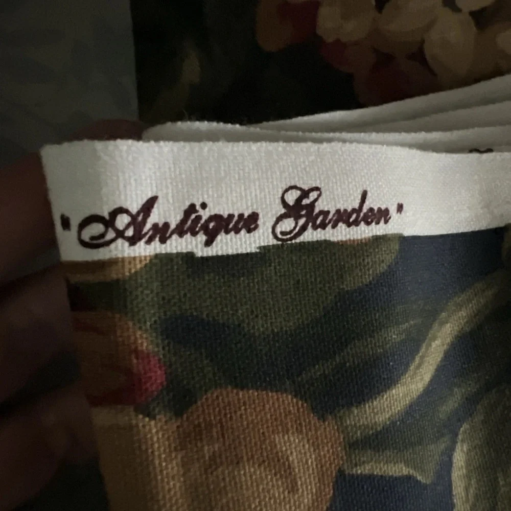 2 Yards 54" Wide Unpholstery Fabric Raymond Waites Antique Garden Pattern Floral - Picture 6 of 6